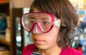 マスクストラップを締め過ぎたダイバー